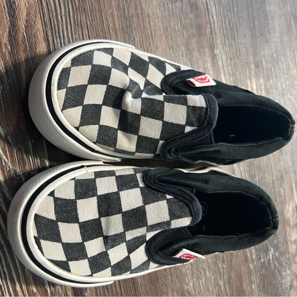 Size 6 Rhino toddler shoes